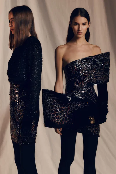 Look 32